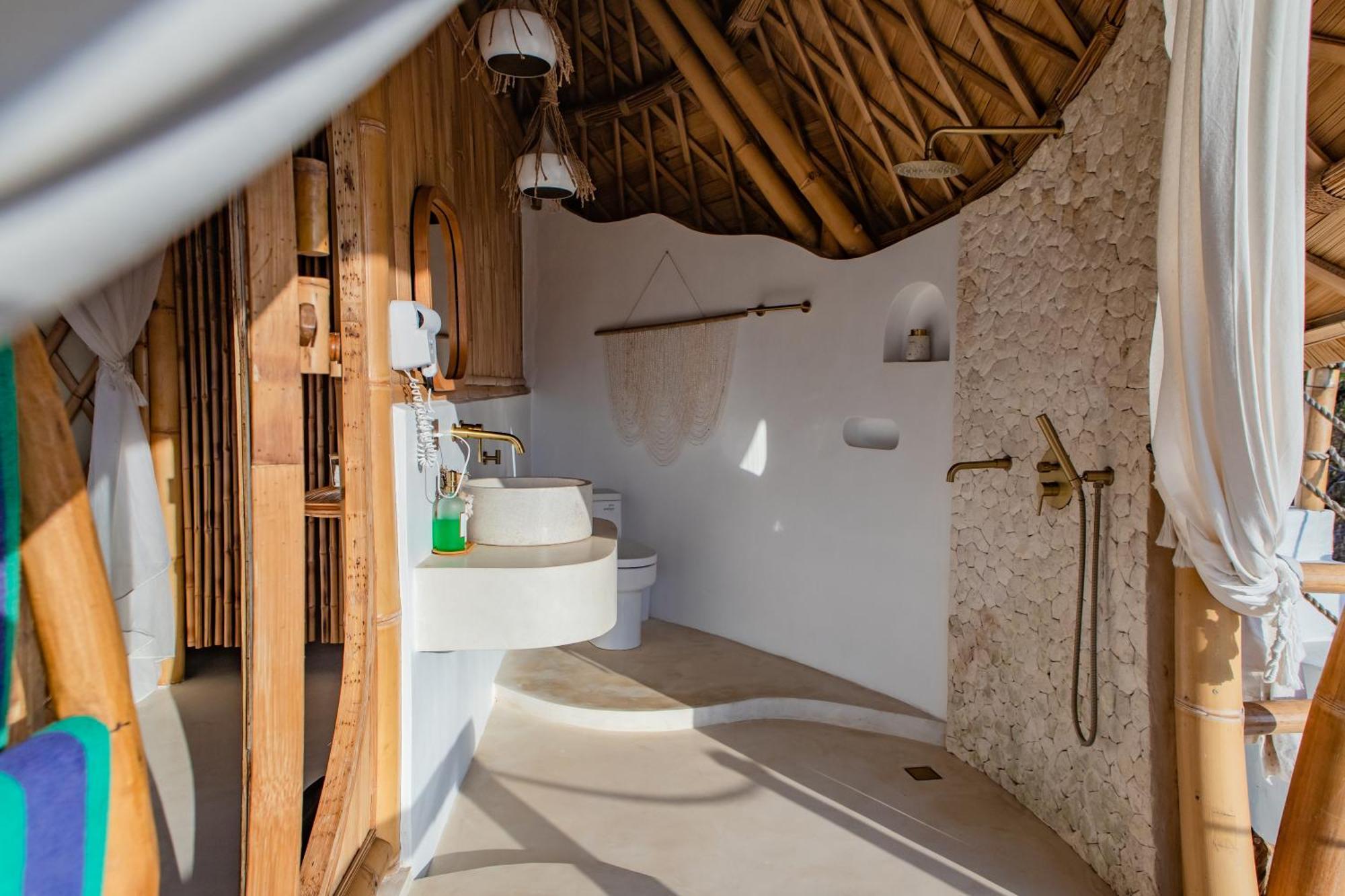 Camanta Penida - Adult Only Otel Toyapakeh Dış mekan fotoğraf